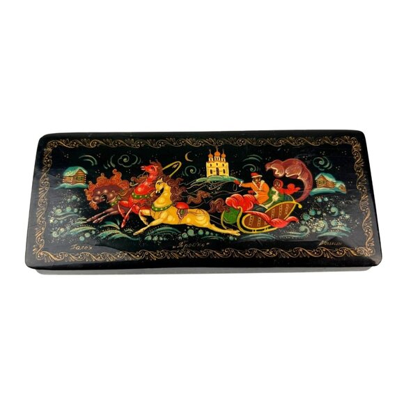 Russian Black Lacquer Hand Painted Artist Signed Trinket Box Hinged Sled Horse - Picture 1 of 16